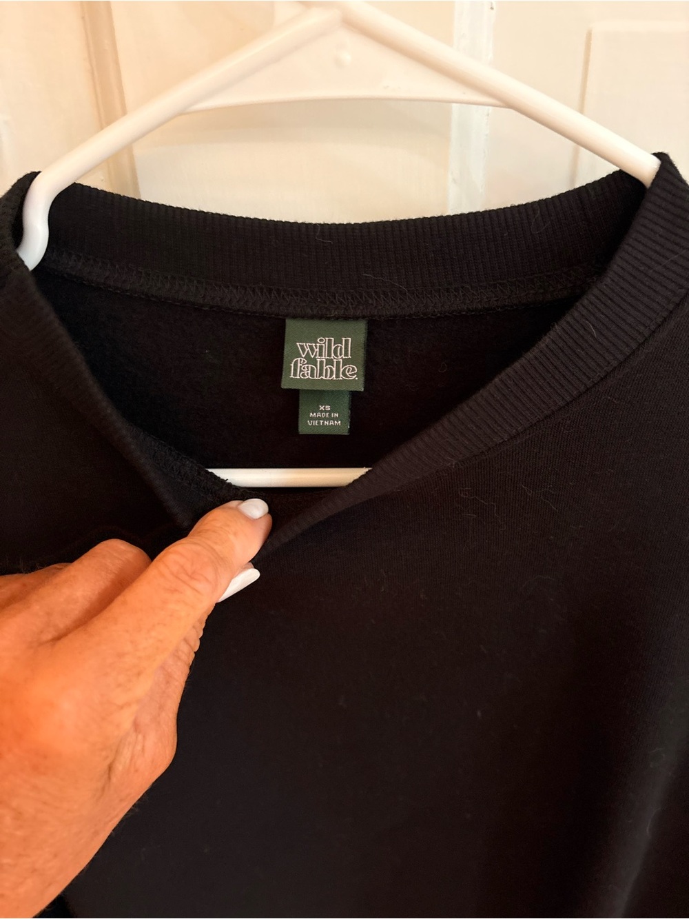 wild fable Black Cropped Crewneck Sweatshirt - Picture 3 of 4